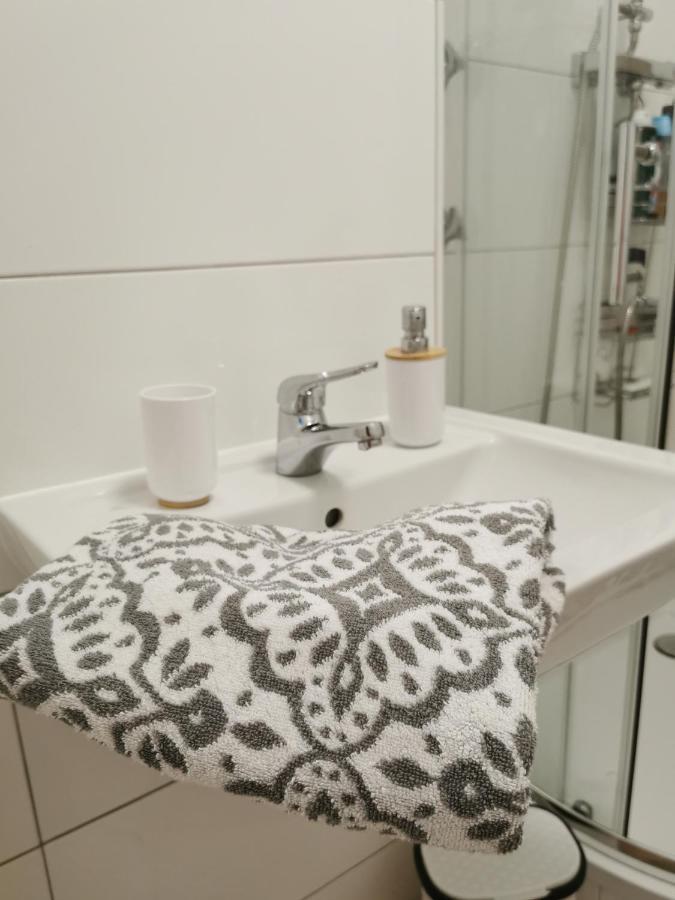Apartament 3-Zimmer, Bis 6 Personen Mit Parkplatz Mülheim an der Ruhr Zewnętrze zdjęcie